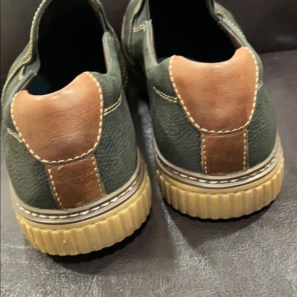 Johnston & Murphy size 11M shoe - Picture 3 of 5